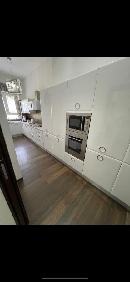 Casa Vacanza Pucchiell Apartment Naples Luaran gambar